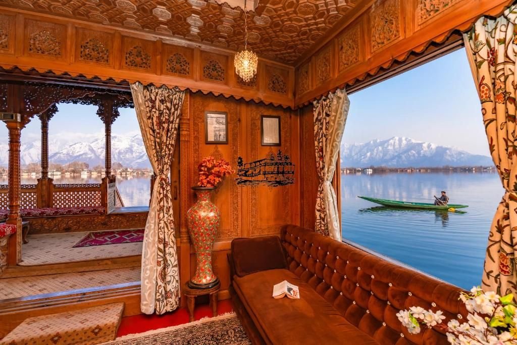 Authentic Kashmiri Handcrafted Cedar Wood Houseboat on Dal Lake